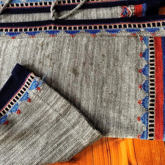 Vintage 70's Tie Front Cardigan - Picture 2 of 4